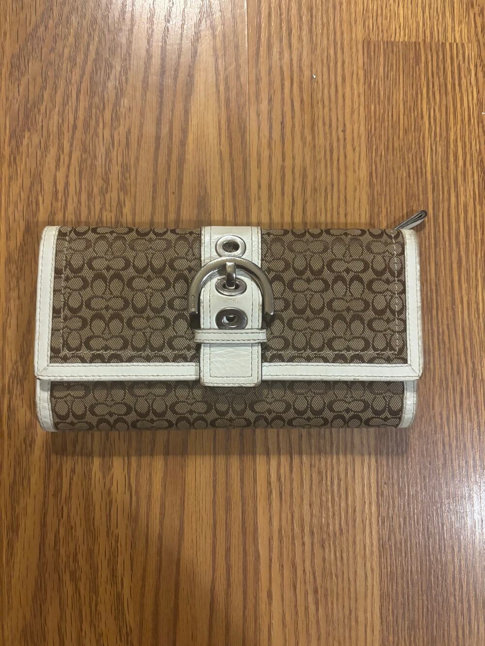 Vintage Y2K Coach SoHo Buckle Canvas Jaquard Tri-fold Wallet